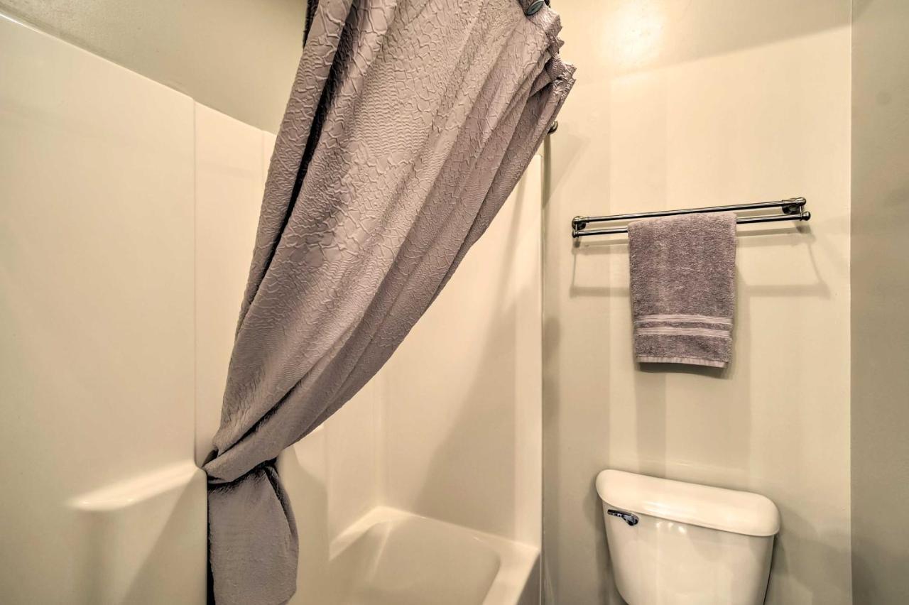 Lovely Myrtle Beach Condo With Community Pool! Exteriör bild